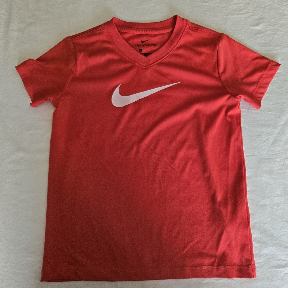 Nike Girls Swoosh Dri-fit Tshirt, Red, YS
